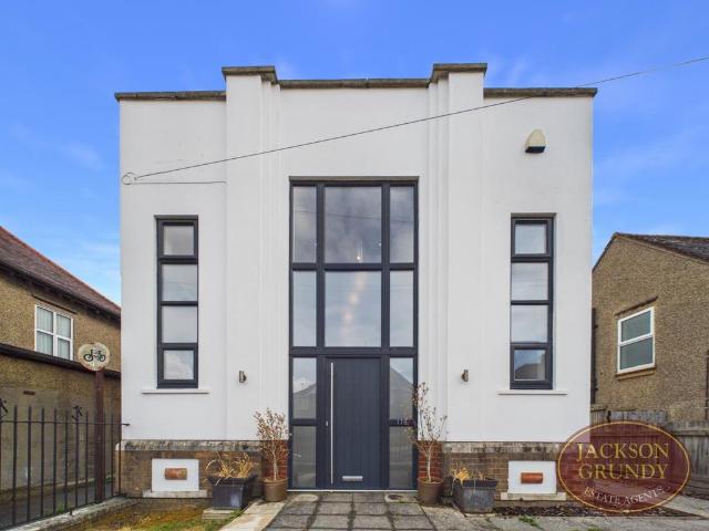 House for sale in Headlands, Northampton