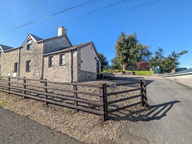 House for sale in Llandyfaelog, Croesyceiliog