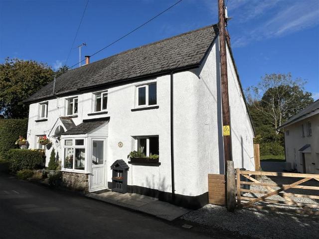 House for sale in Newton St Cyres, Isle Of Man