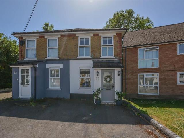 House for sale in The Galleries, Navestock Side