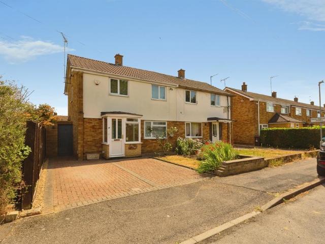House for sale in Quarrendon, Aylesbury