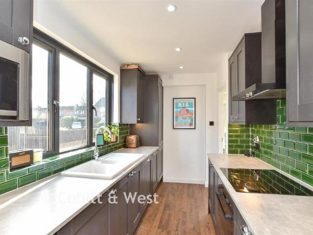 House for sale in Plumpton Green, Iford