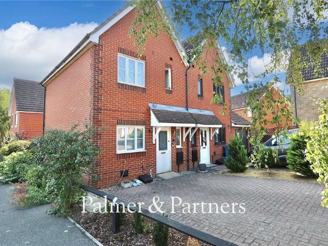House for sale in Thorington Park, Chelmondiston