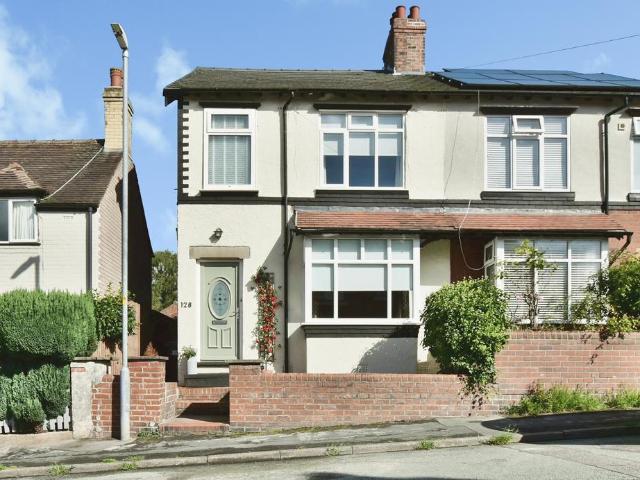 House for sale in Hurdsfield, Macclesfield