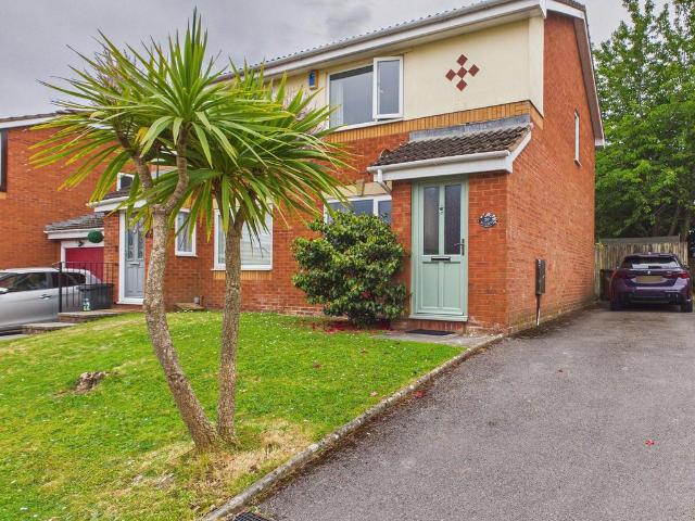 House for sale in Foxhole, Livermead