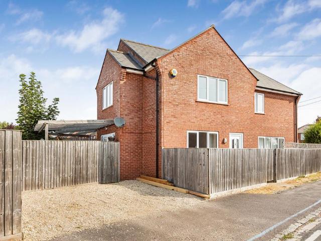 House for sale in Evershot, Oxfordshire