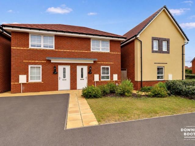 House for sale in Kettlebrook, Staffordshire