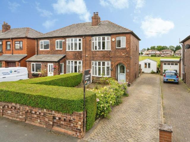 House for sale in Westhoughton, Lee Bank