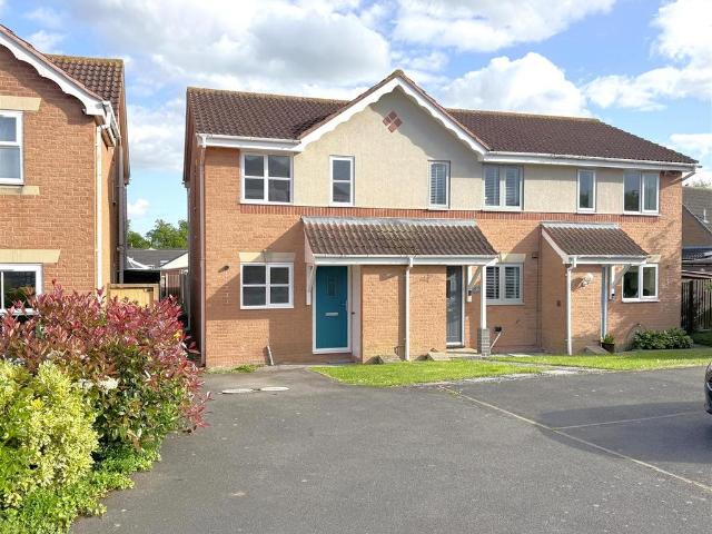 House for sale in Barton In Fabis, East Midlands