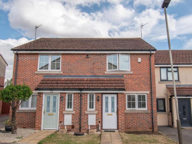 House for sale in Thurnby Lodge, Leicester