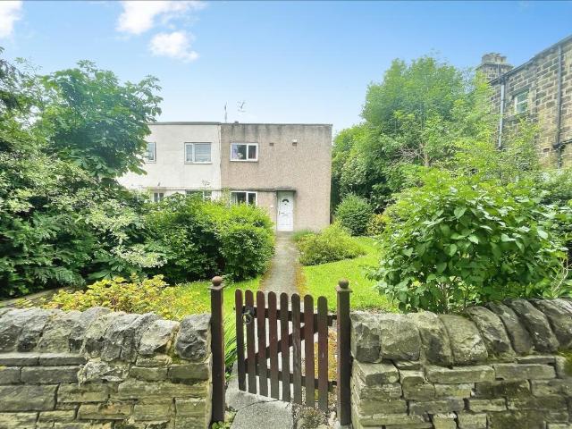 House for sale in Greengates, West Yorkshire