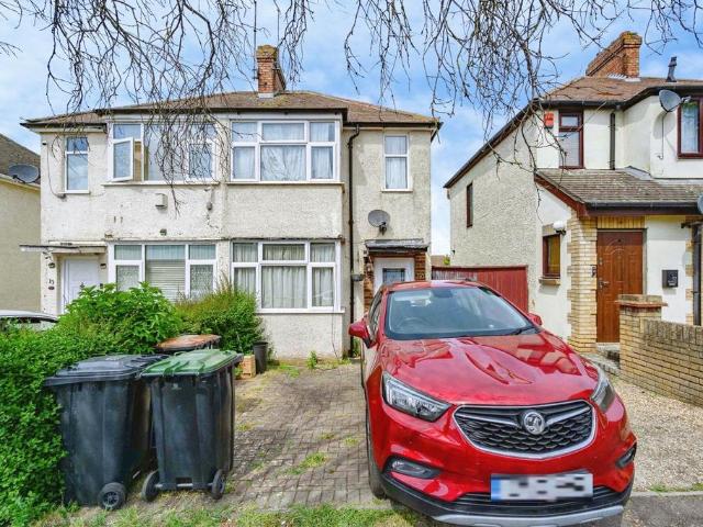House for sale in Sundon Park, Luton