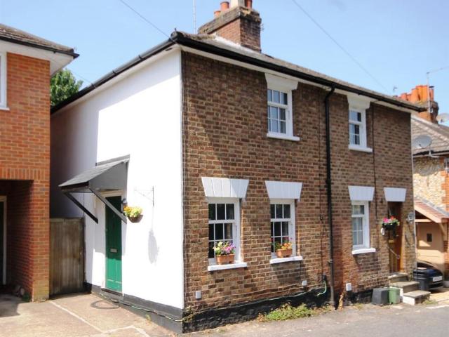 House for sale in Pachesham Park, Surrey