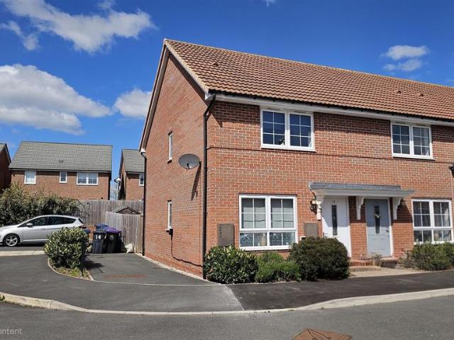 House for sale in Barton In Fabis, East Midlands