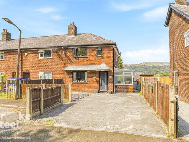 House for sale in Shuttleworth, Bury