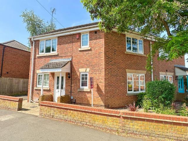 House for sale in Stanford On Avon, Leicestershire