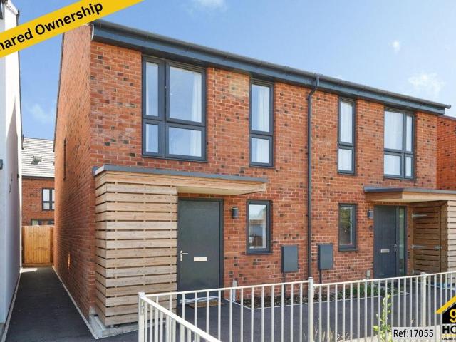 House for sale in Gloucester, Gloucestershire