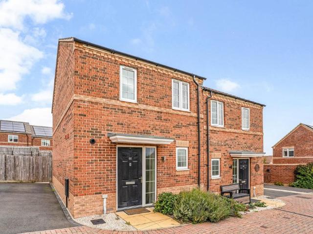 House for sale in Herdwick Gate, Stratford-on-Avon