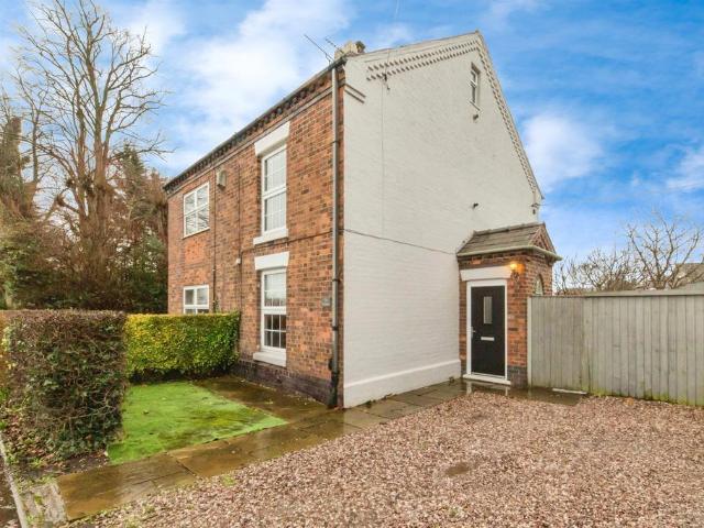 House for sale in Clive, Winsford