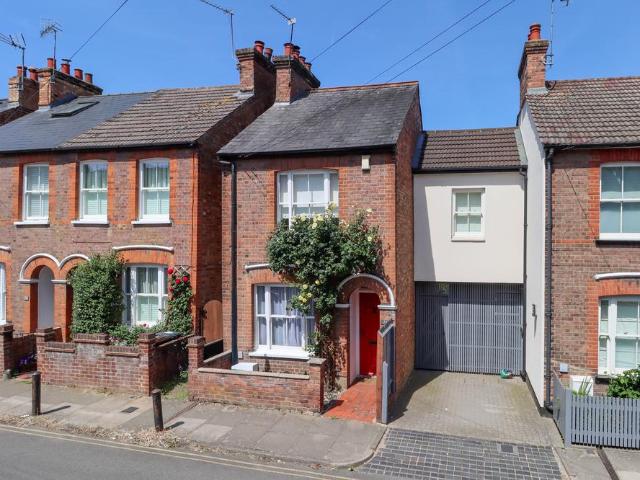 House for sale in St Albans, Five Acres