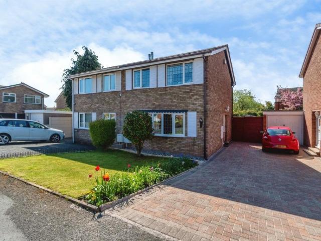 House for sale in Broomhill, Chadsmoor