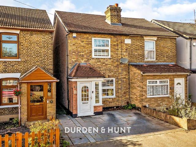 House for sale in Gidea Park, Greater London