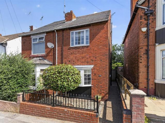 House for sale in Berry Hill, Potters Corner
