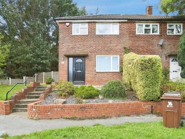 House for sale in Horsforth Woodside, Leeds