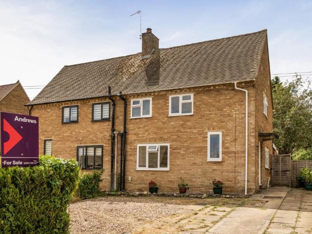 House for sale in Black Bourton, Oxfordshire