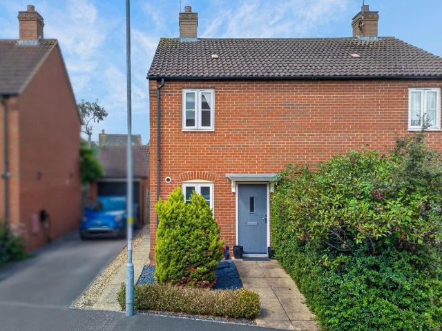 House for sale in Desborough