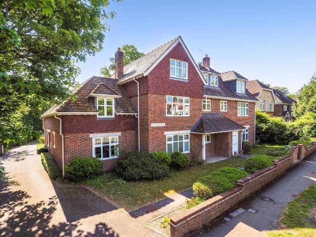 House for sale in Barton Stacey, Hampshire