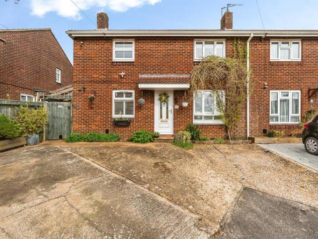 House for sale in Barton Stacey, Hampshire