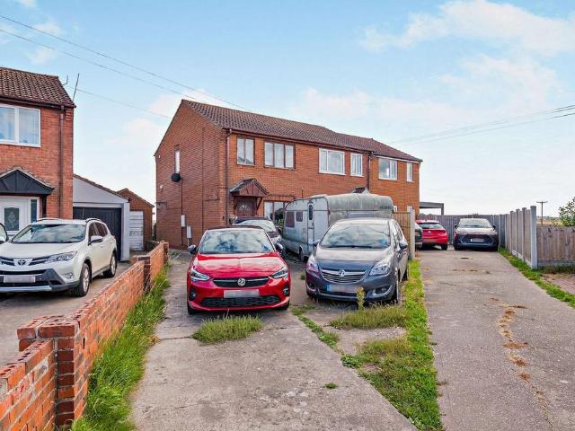 House for sale in West Butterwick, North Lincolnshire
