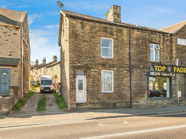 House for sale in Lascelles Hall, Fenay Bridge