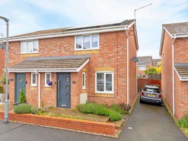 House for sale in Corby