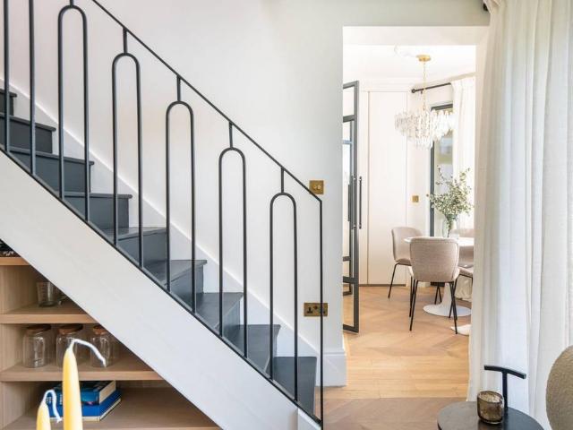 House for sale in North Kensington, Greater London