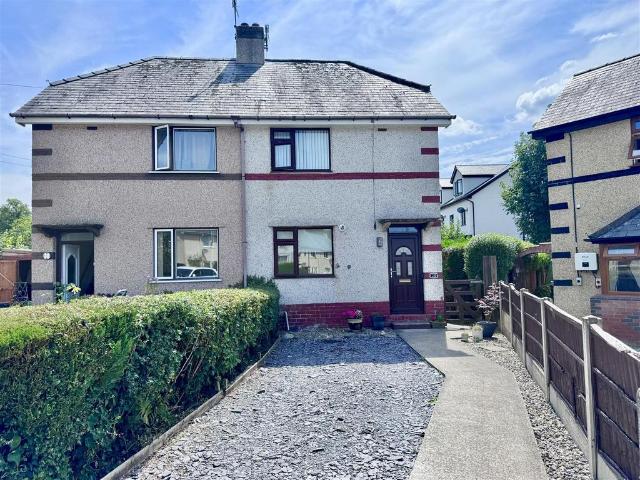 House for sale in Trofarth, Wales