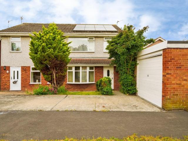 House for sale in Pensby, Wirral