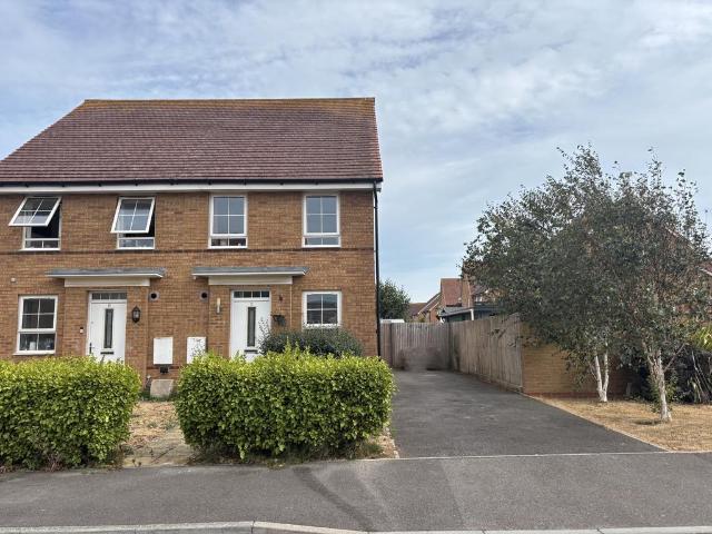 House for sale in Littlecote, West Sussex
