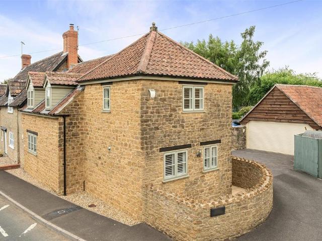 House for sale in Haselbury Plucknett