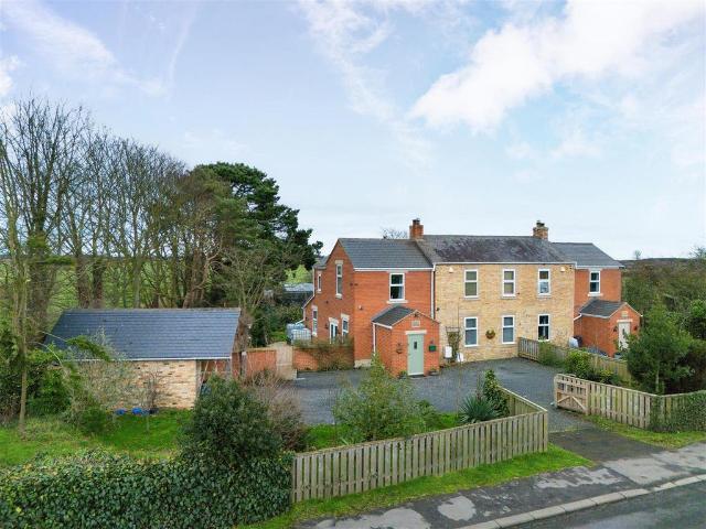 House for sale in East Chevington, Broomhill