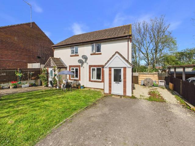 House for sale in Bromsberrow Heath, Gloucestershire