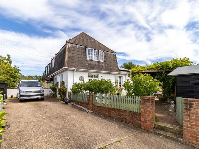 House for sale in Shalfleet, Isle Of Wight