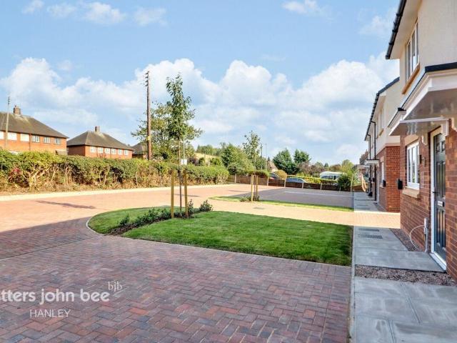 House for sale in Cheadle, Kingsley Moor