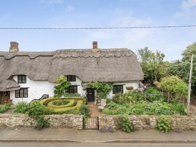 House for sale in Blisworth, Northamptonshire