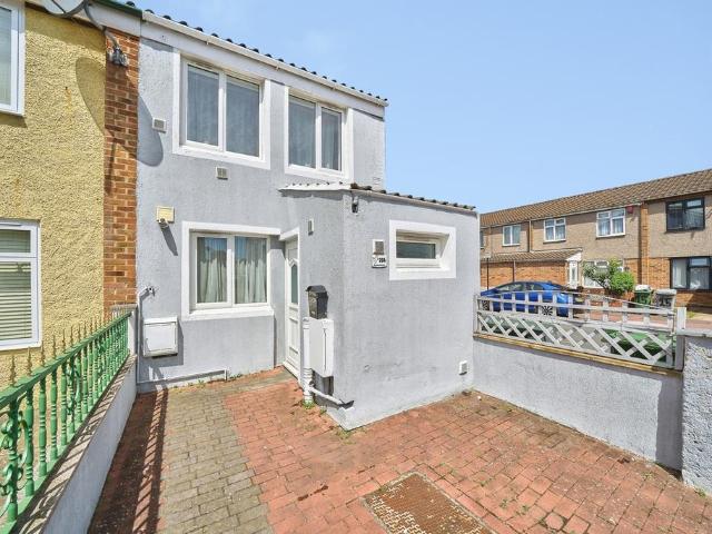 House for sale in Canning Town, Greater London