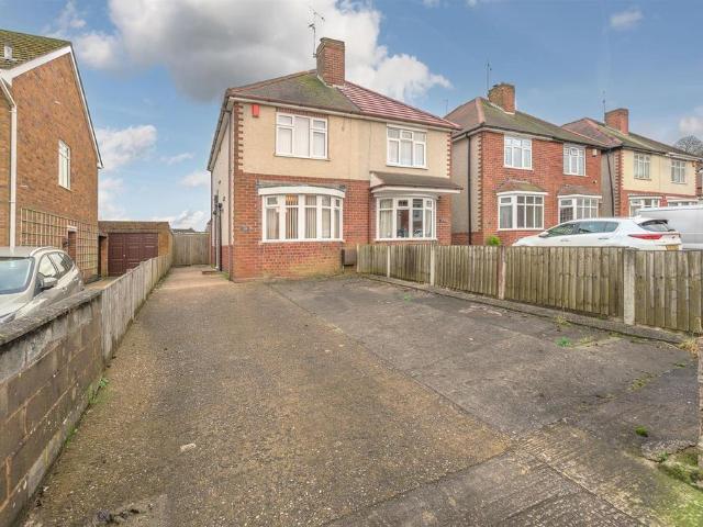 House for sale in Kingswinford, West Midlands