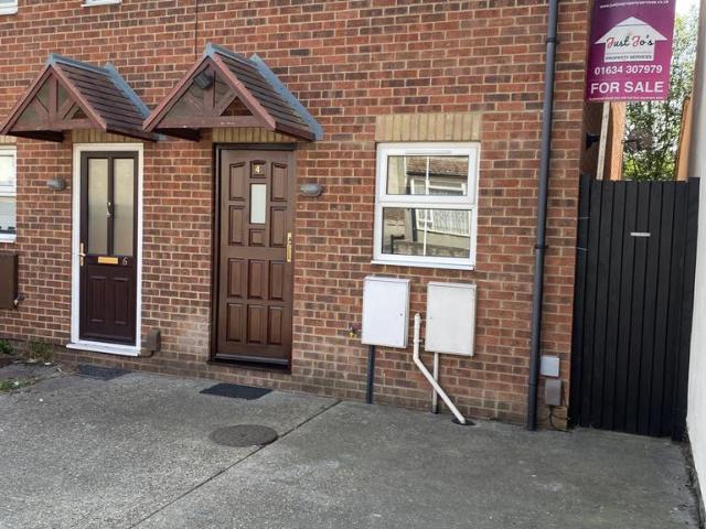 House for sale in Brompton, Gillingham
