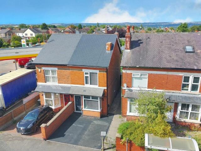 House for sale in Elmton, East Midlands