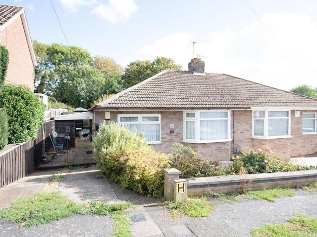 Bungalow for sale in Hatton Park, Wellingborough